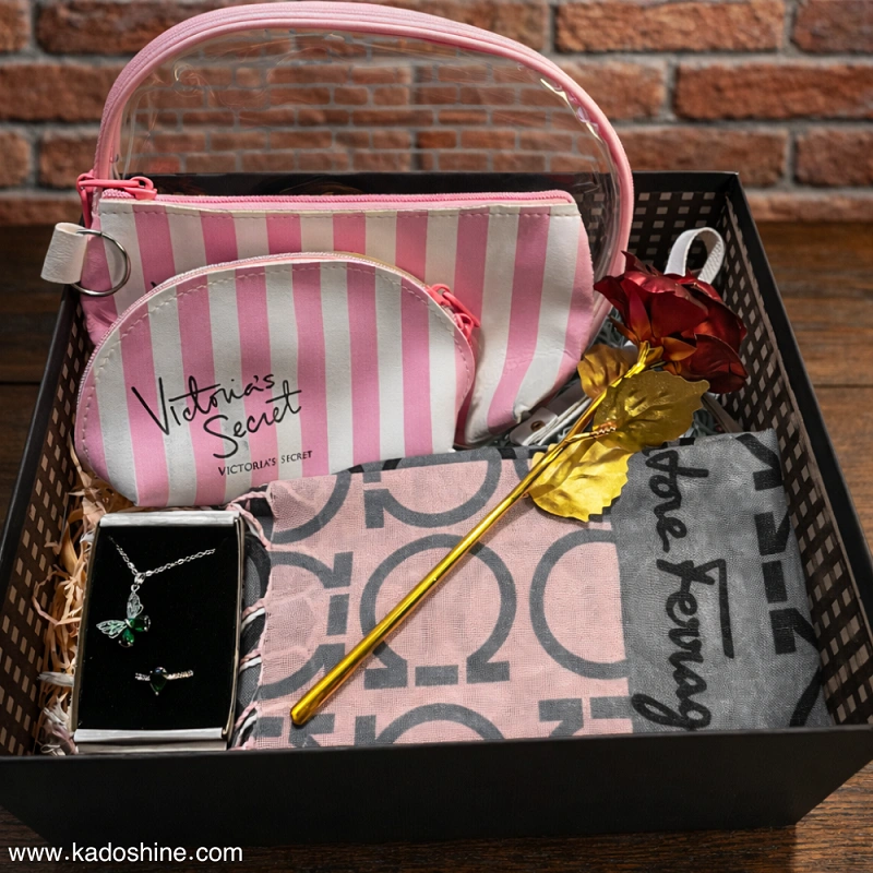queen of hearts gift box 1 باکس هدیه مدل ملکه قلبها 1